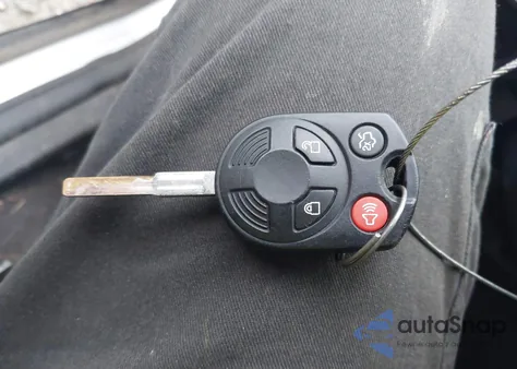 2016 Ford Focus Se z USA, uszkodzony, nr VIN 1FADP3K26GL290997